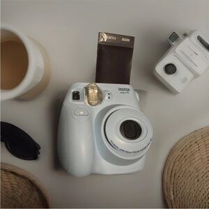Fujifilm Instax Mini 7S Instant Camera Light Blue PLEASE READ TESTED